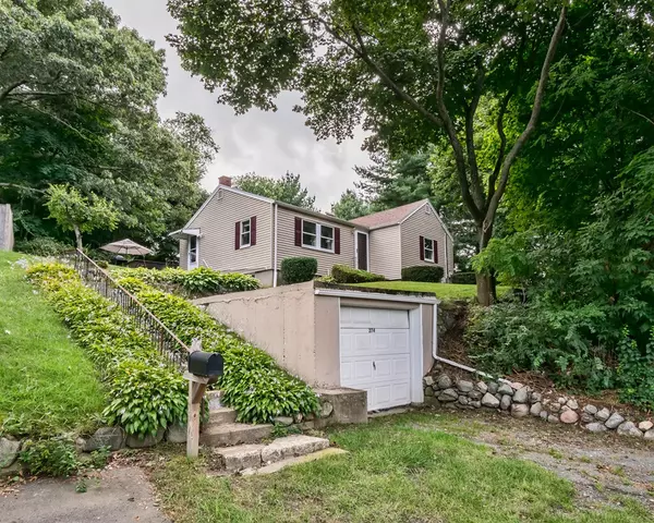 274 Maple St., Danvers, MA 01923