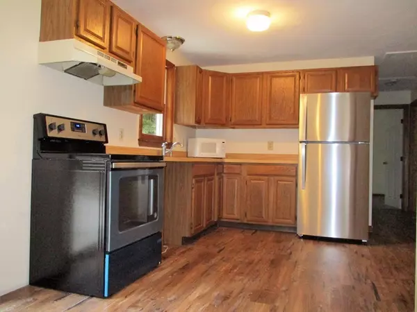 Rutland, MA 01543,18 Rebecca Ann Drive