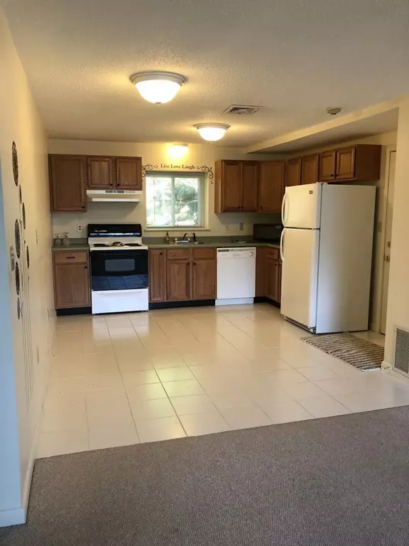 Fall River, MA 02720,5455 No. Main St. #6A