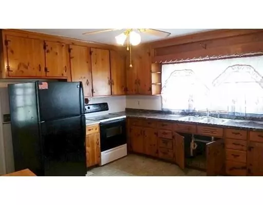 Douglas, MA 01516,34 Gilboa St