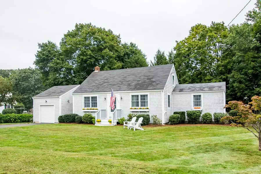 3 Lowell Mason Rd, Medfield, MA 02052