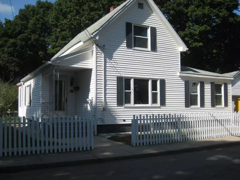 14 Collins St., Amesbury, MA 01913