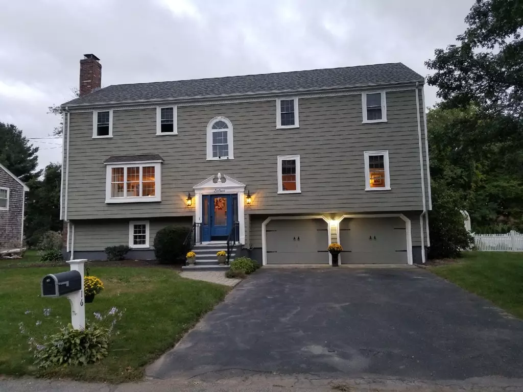 Dartmouth, MA 02747,16 Holly Drive