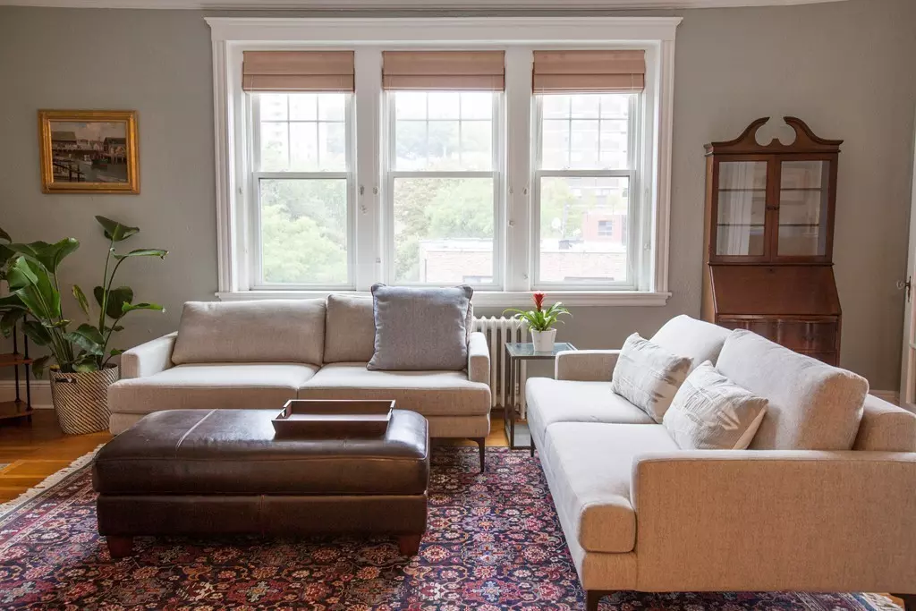 Brookline, MA 02446,576 Washington Street #6