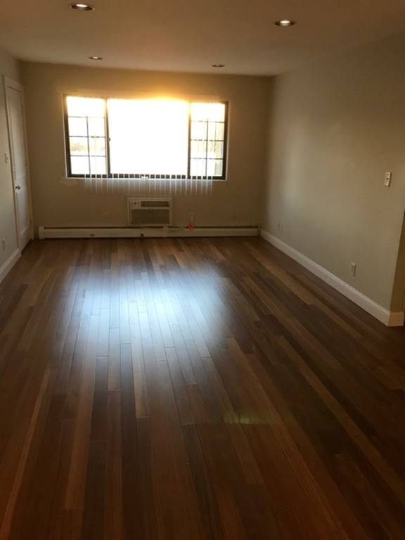 549 Russell Rd #7C, Westfield, MA 01085