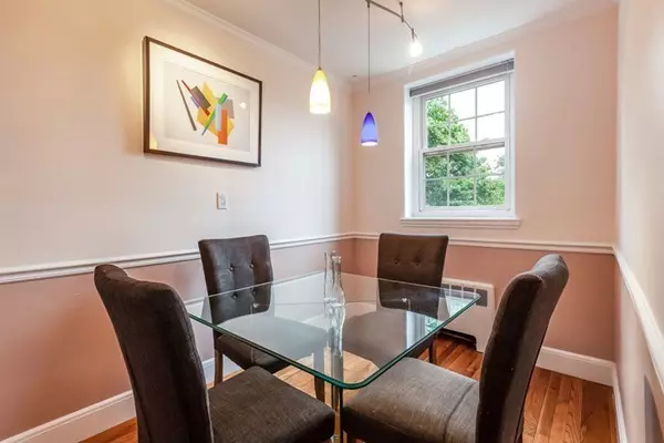 Brookline, MA 02445,21 Englewood Ave #5