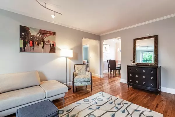 Brookline, MA 02445,21 Englewood Ave #5