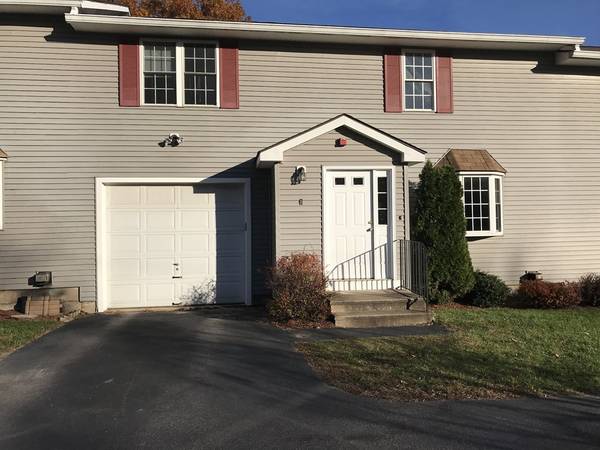 8 Hill Ct #8, Dudley, MA 01571