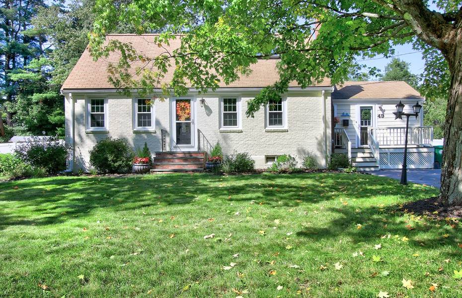 49 Sunrise Road, Westwood, MA 02090