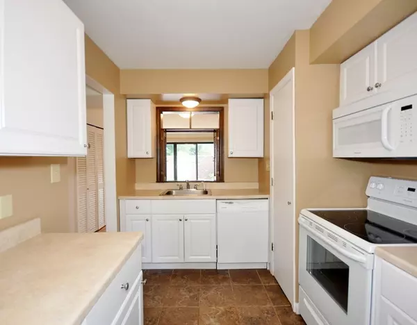 Framingham, MA 01701,308 Windsor Dr #308