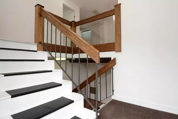 Beverly, MA 01915,81-83 Hale Street