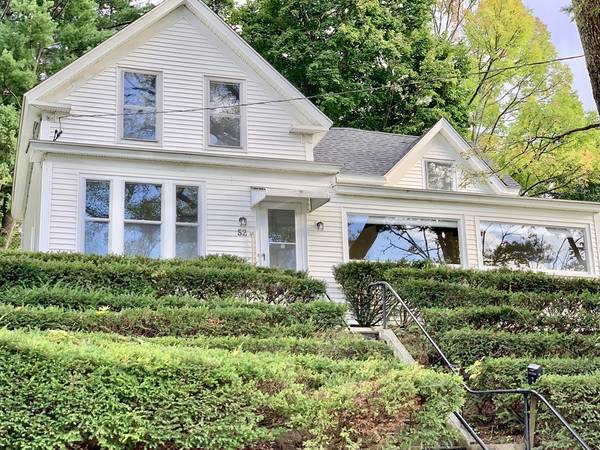 52 Boylston St, Clinton, MA 01510