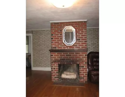 Braintree, MA 02184,20 Trefton Drive