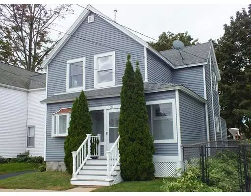 21 Oakland St, Lowell, MA 01851