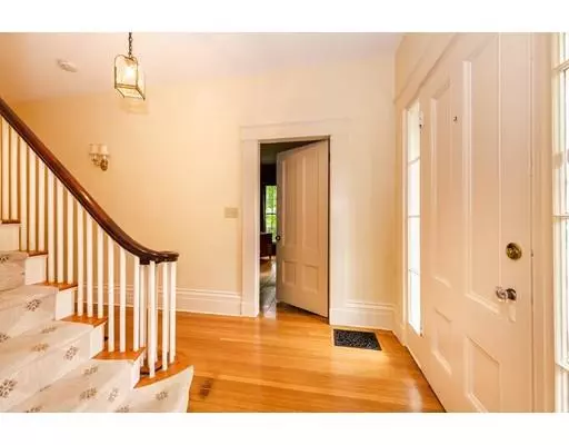 Lexington, MA 02420,344 Lowell St