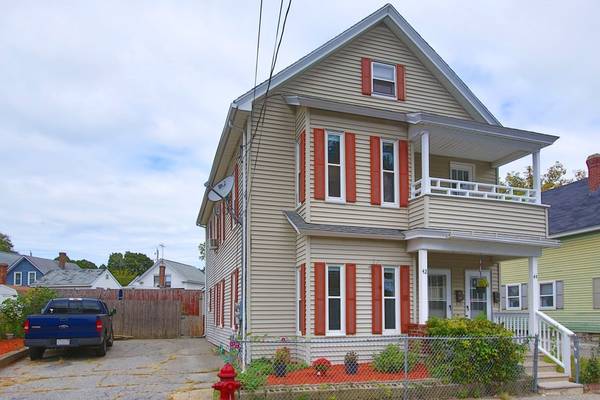 42 Sutherland Street, Lowell, MA 01850