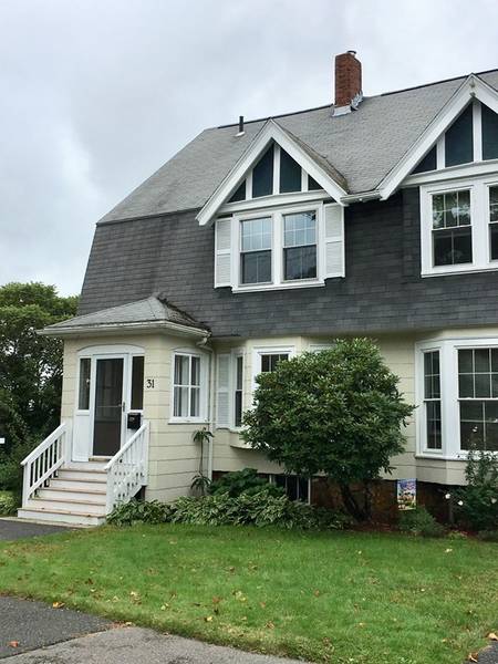 31 Oak St #31, Hopedale, MA 01747