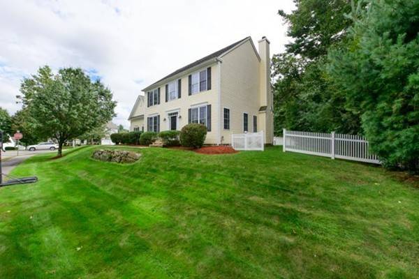 North Andover, MA 01845,6 Garnet Circle