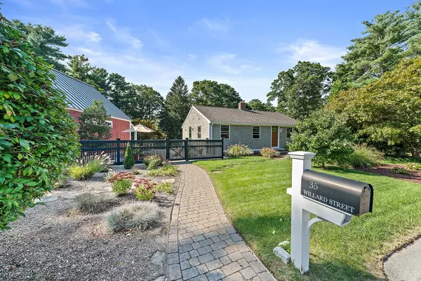 35 Willard Street, Wareham, MA 02571