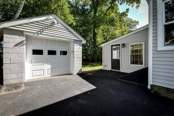 Natick, MA 01760,21 Manor Ave