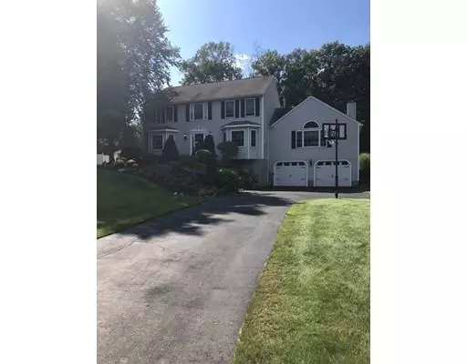 Sturbridge, MA 01566,5 Mildred Cir