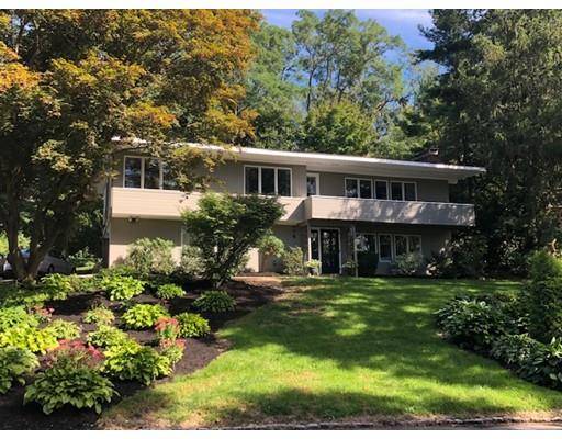 4 Thornberry Rd, Winchester, MA 01890