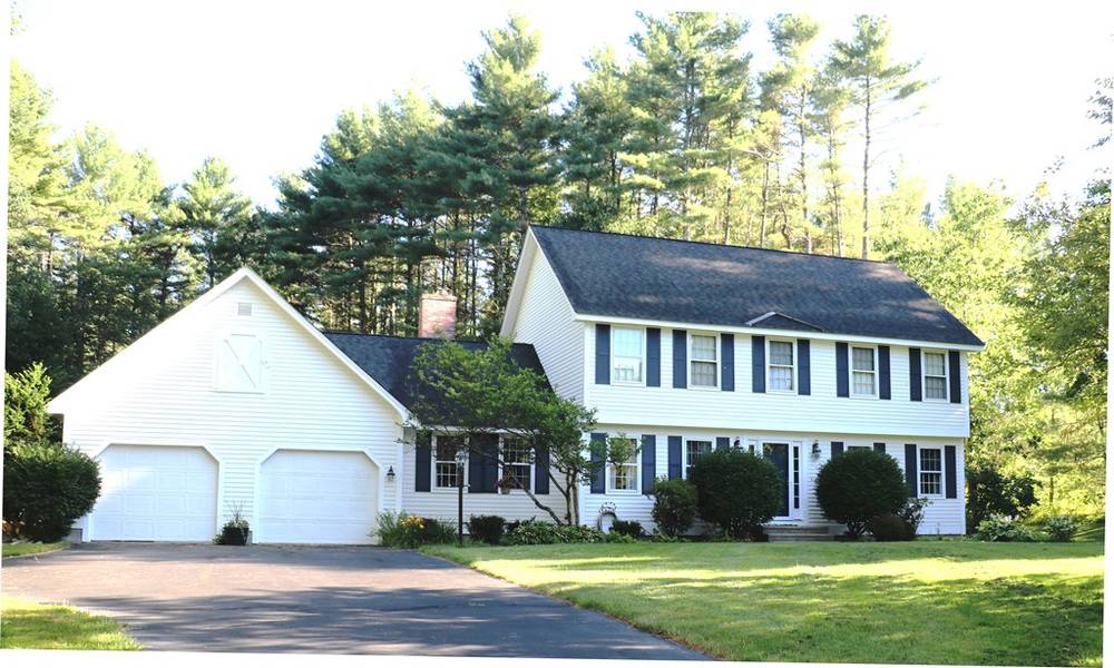 62 Highland Street, Dunstable, MA 01827