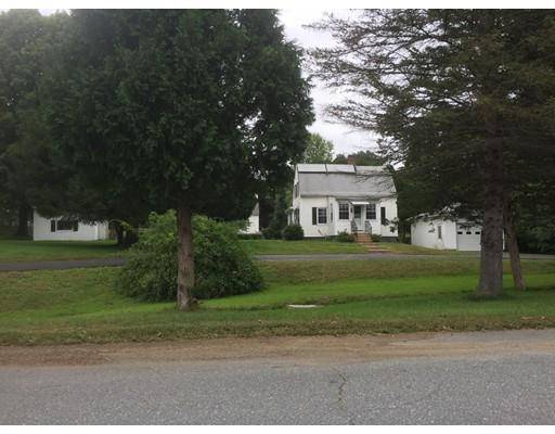 17 Walnut St, Gill, MA 01354