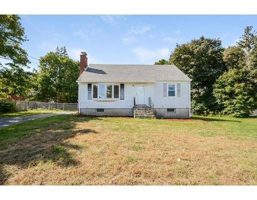 7 Upton Rd, Westborough, MA 01581