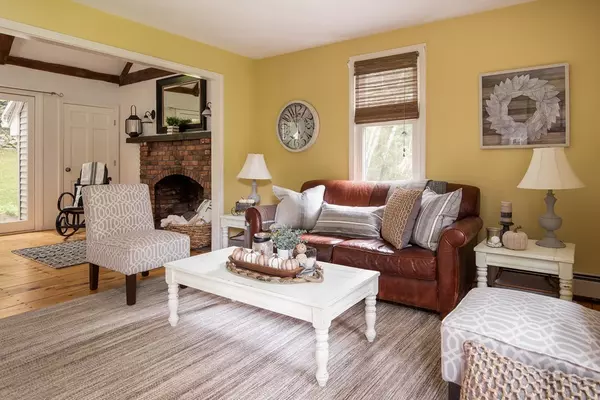 Sutton, MA 01590,36 Blackstone St