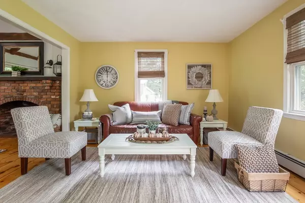 Sutton, MA 01590,36 Blackstone St