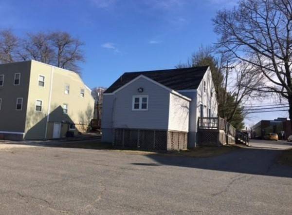 North Andover, MA 01845,238 Sutton Street