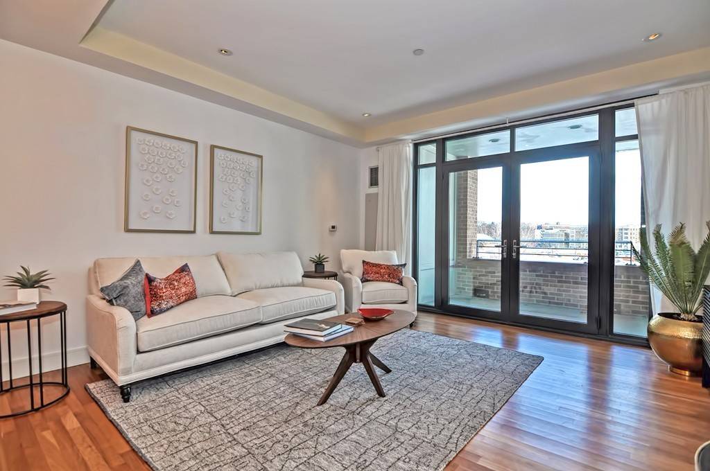 2400 Beacon #210, Boston, MA 02467