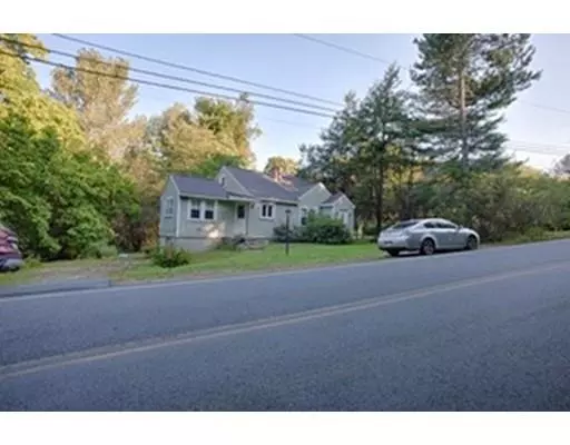 402 W Main St, Millbury, MA 01527