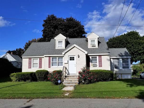 119 Dracut St, Lowell, MA 01854