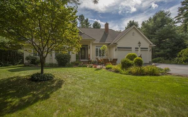 15 Baker Lane, Lakeville, MA 02347