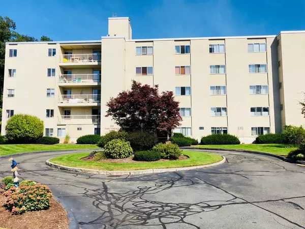 300 Park Terrace Dr #310, Stoneham, MA 02180