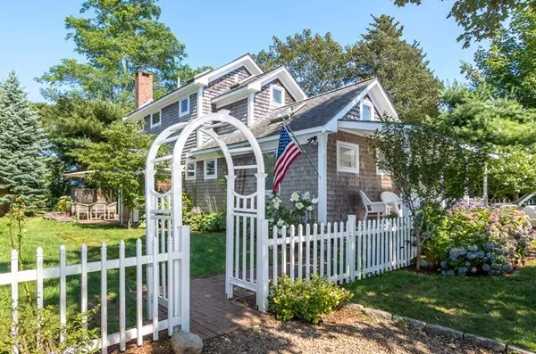 Edgartown, MA 02539,29 Pine Street