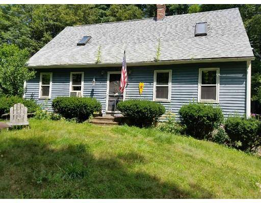 77 May Brook Rd, Holland, MA 01521