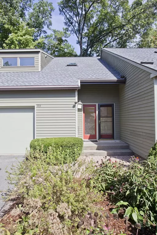 109 Fairway Village #109, Northampton, MA 01053