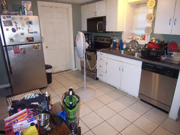 Lynn, MA 01902,19 Tudor Street #1