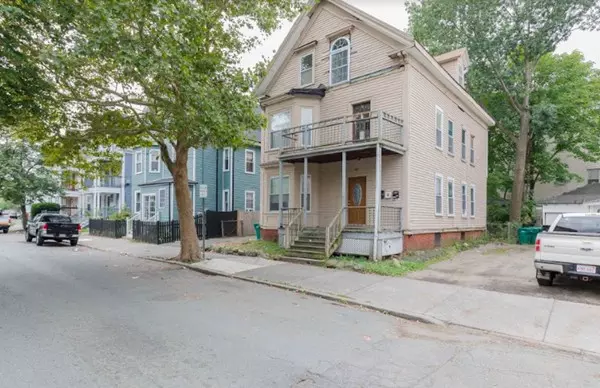 47 Estes St, Lynn, MA 01902