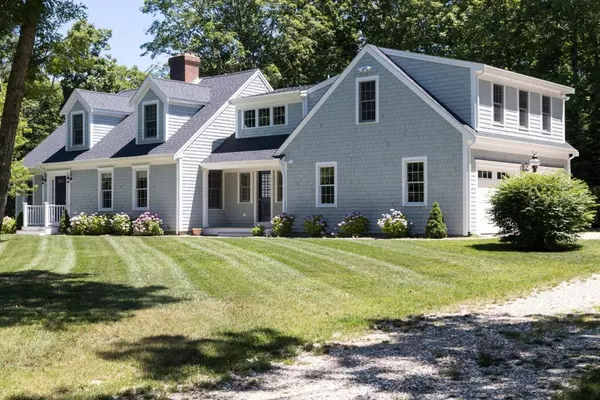 14 Hathorne Ln, Orleans, MA 02653