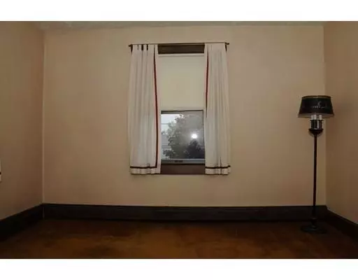 Peabody, MA 01960,72 Fairview Avenue