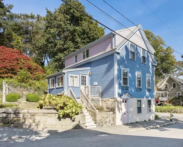 49 Sewall St, Marblehead, MA 01945