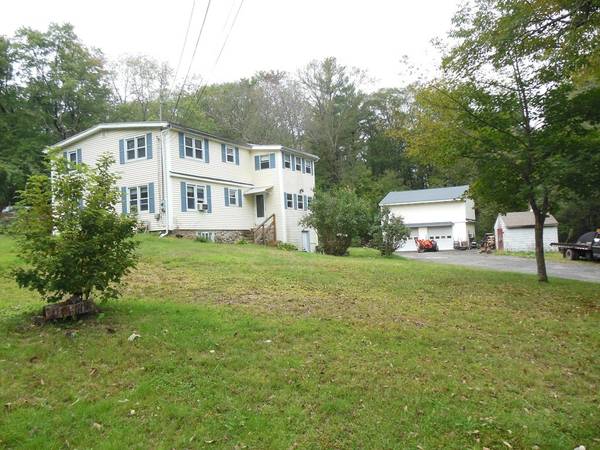 12 Peck Ave, Dudley, MA 01571