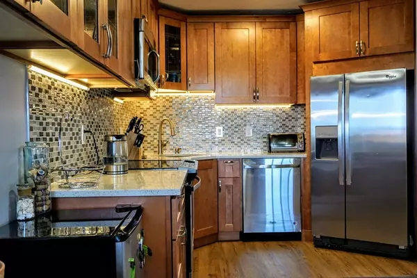 Lynn, MA 01902,300 Lynn Shore Drive #908