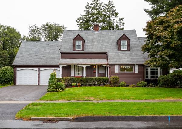 226 Maple Rd, Longmeadow, MA 01106