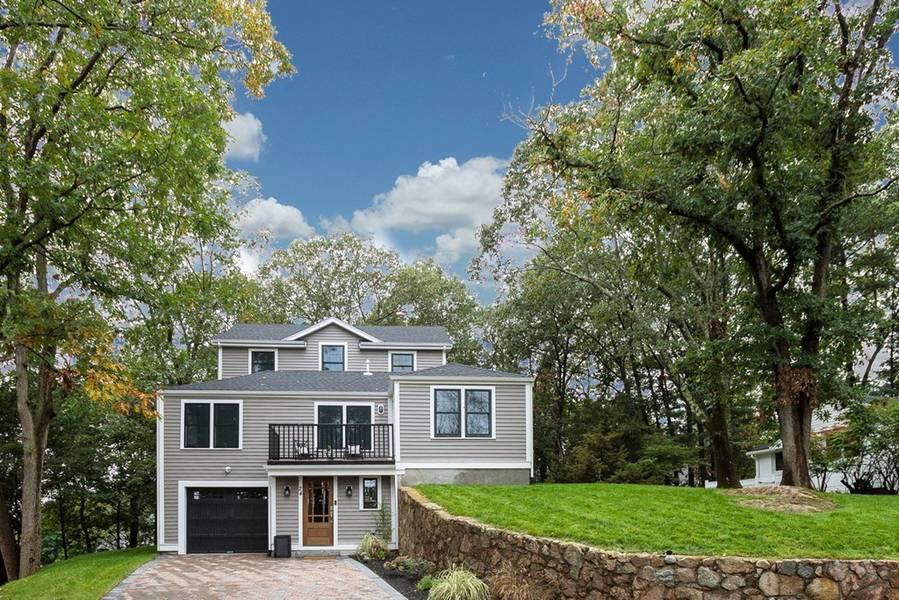 24 Kimlo Road, Wellesley, MA 02481