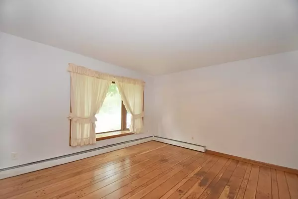 Fitchburg, MA 01420,816 Ashburnham St